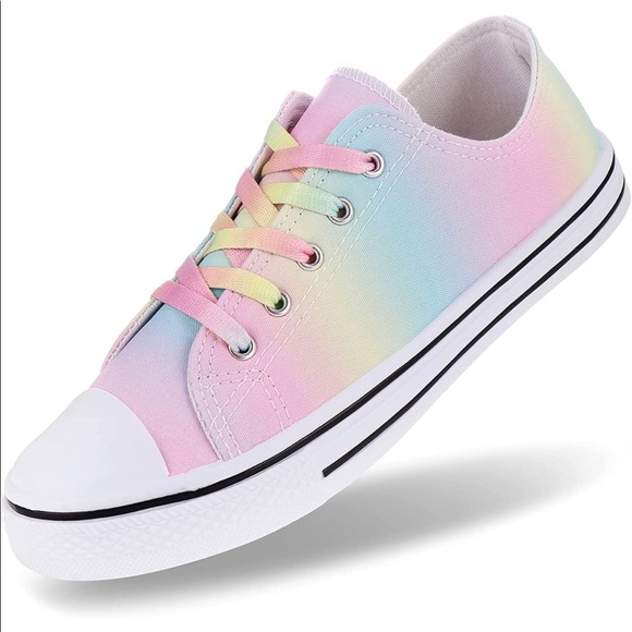 Shoes - Women’s Fashion Canvas Low Top Sneaker